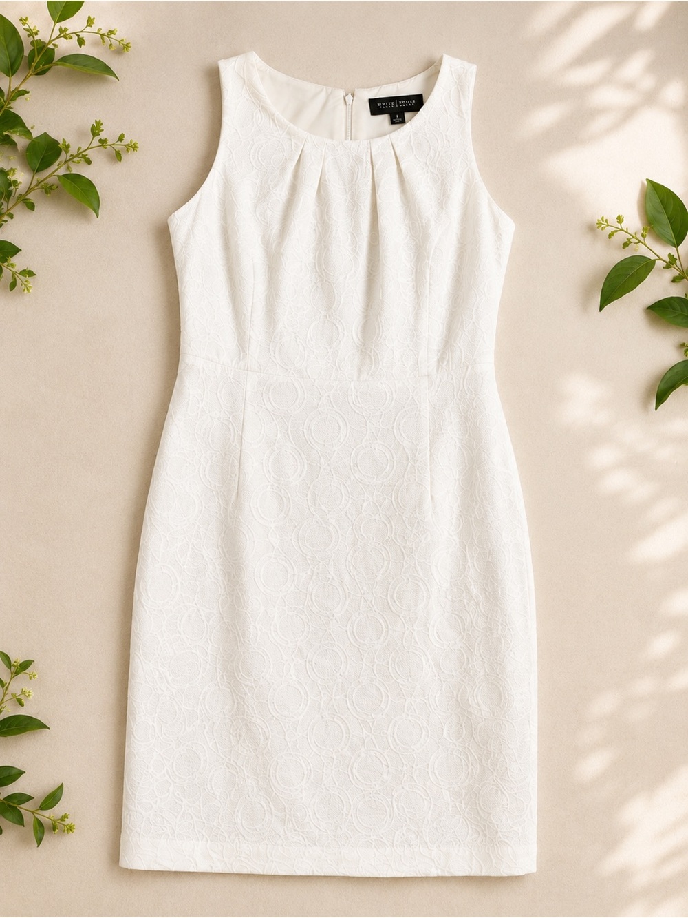 White House Black Market White Textured Sheath Dress Size 8 Knee Length
